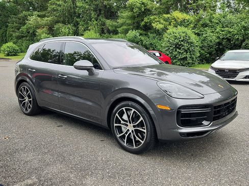 Used 2020 Porsche Cayenne Turbo AWD/4WD image 3