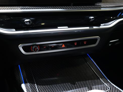 Used 2025 BMW X7 M60i AWD/4WD image 47