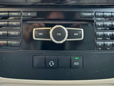 Used 2014 Mercedes-Benz GLK 350 2WD image 34