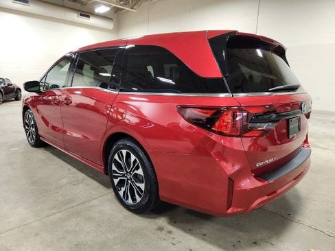 Certified 2025 Honda Odyssey Elite image 5