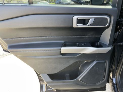 Used 2023 Ford Explorer XLT w/ Equipment Group 202A image 36