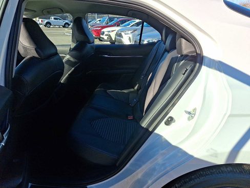 Used 2024 Toyota Camry SE image 13