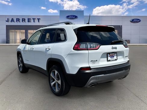 Used 2021 Jeep Cherokee Limited w/ Mopar Interior Package AWD/4WD image 5