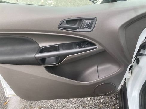 Used 2019 Ford Transit Connect XL image 11