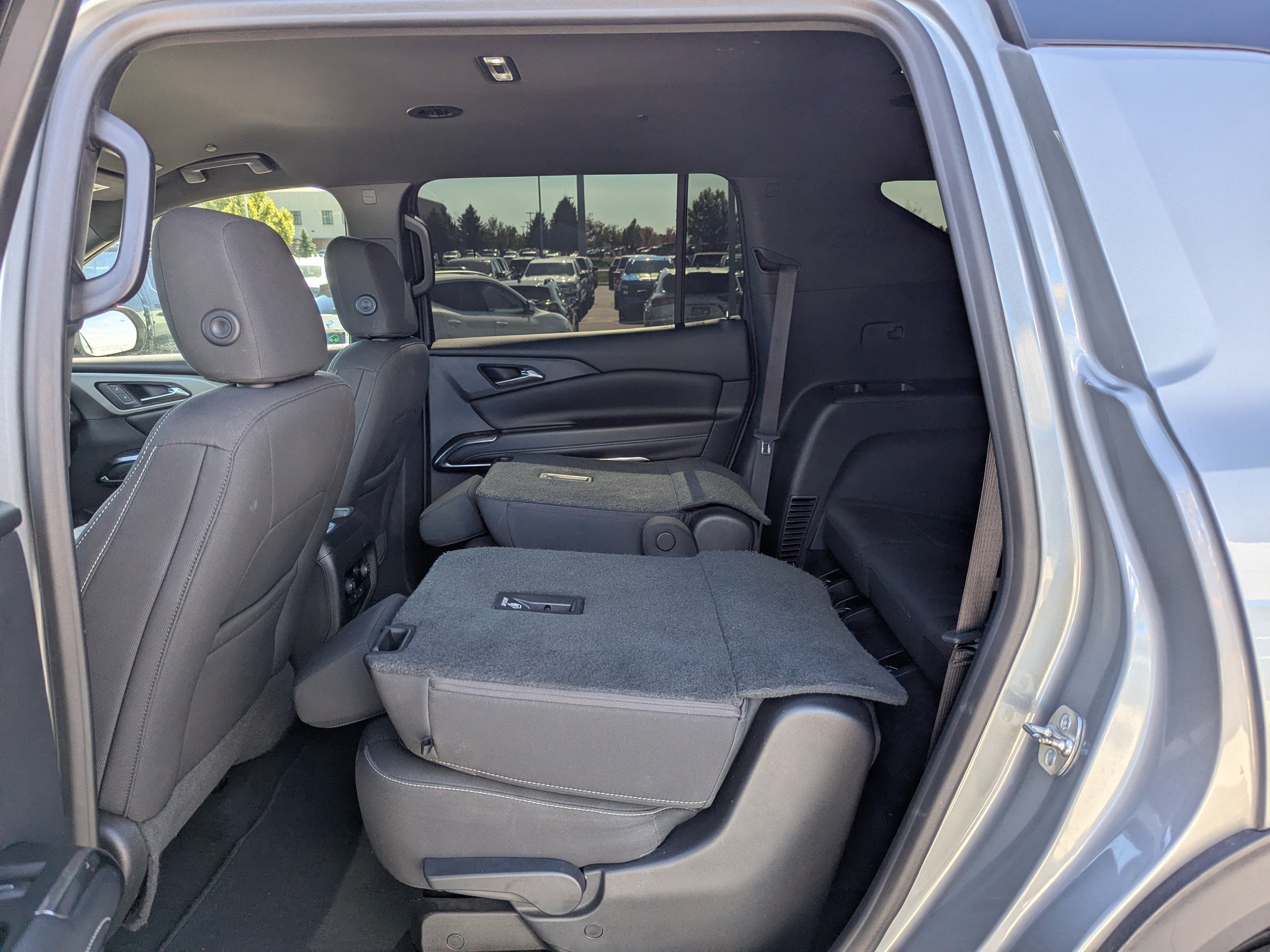Certified 2024 Chevrolet Traverse LT FWD image 34