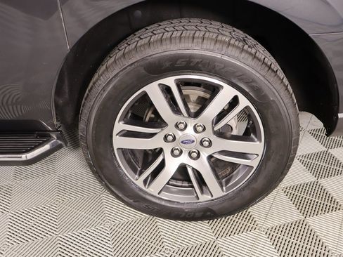 Used 2022 Ford Expedition Max Limited image 21