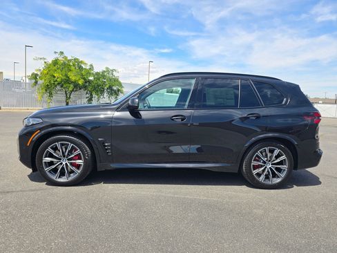 New 2026 BMW X5 xDrive40i w/ Executive Package AWD/4WD image 3