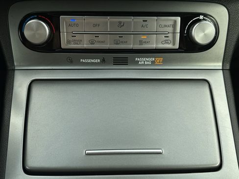 Certified 2022 Hyundai Kona SEL w/ Convenience Package image 19