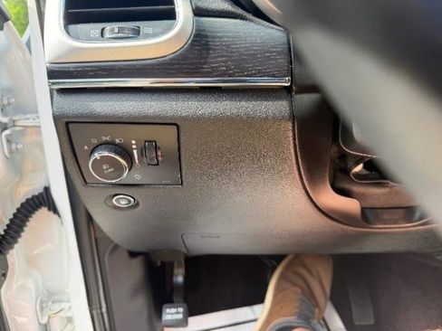 Used 2018 Jeep Grand Cherokee Summit AWD/4WD image 26
