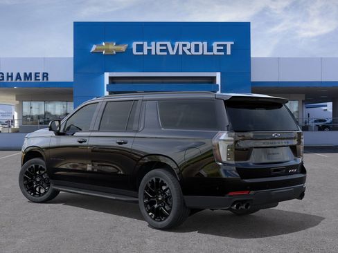 New 2026 Chevrolet Suburban RST image 3