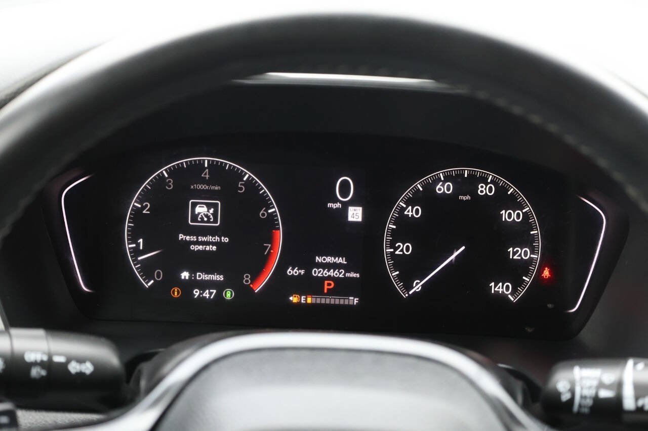 Used 2025 Honda Pilot Touring image 19