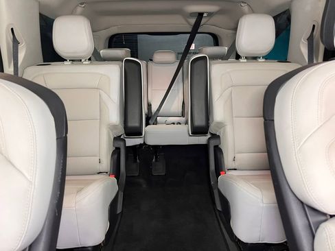 Used 2025 Lincoln Navigator L Reserve image 28