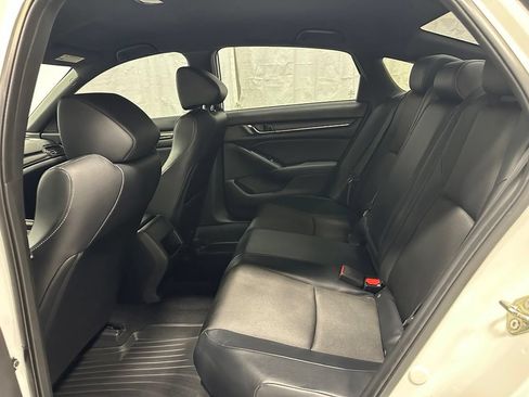 Used 2018 Honda Accord Sport image 42