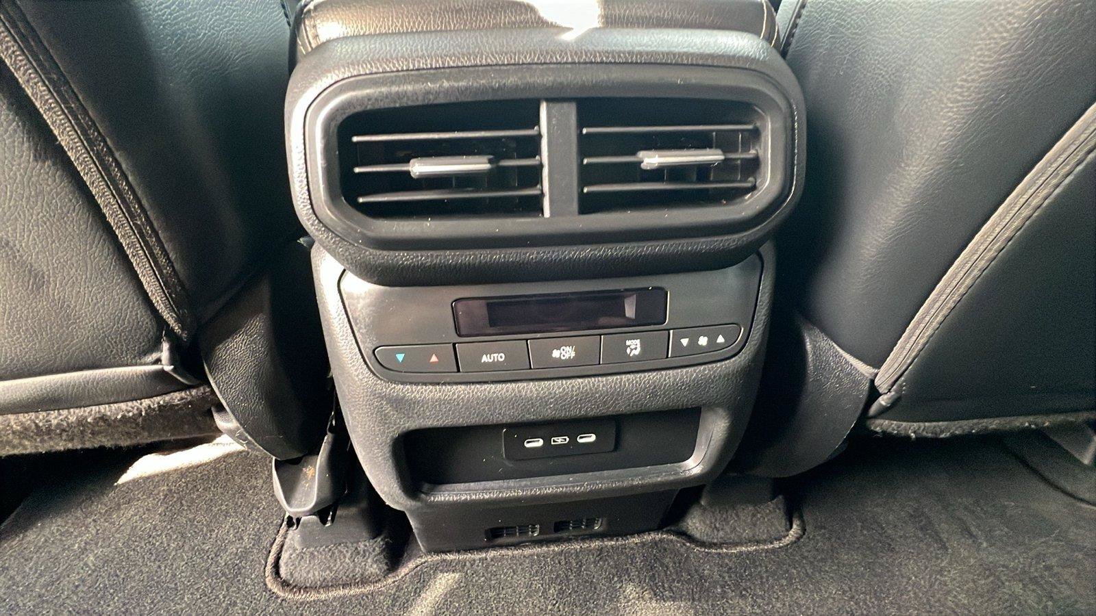 Used 2025 Honda Pilot EX-L image 21