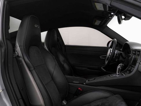 Used 2015 Porsche 911 GT3 image 25