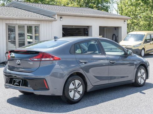 Used 2018 Hyundai Ioniq Blue FWD image 10