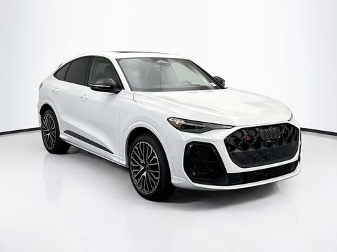 New 2025 Audi SQ5 Prestige image 3