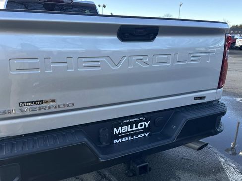 Used 2023 Chevrolet Silverado 3500 W/T w/ Gooseneck/5TH Wheel Package image 7