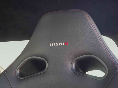 Used 2018 Nissan GT-R NISMO image 83