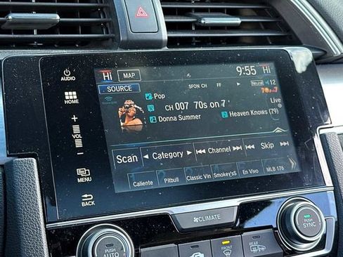 Used 2017 Honda Civic Touring image 15