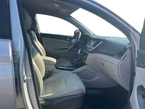 Used 2017 Hyundai Tucson SE w/ Cargo Package FWD image 22