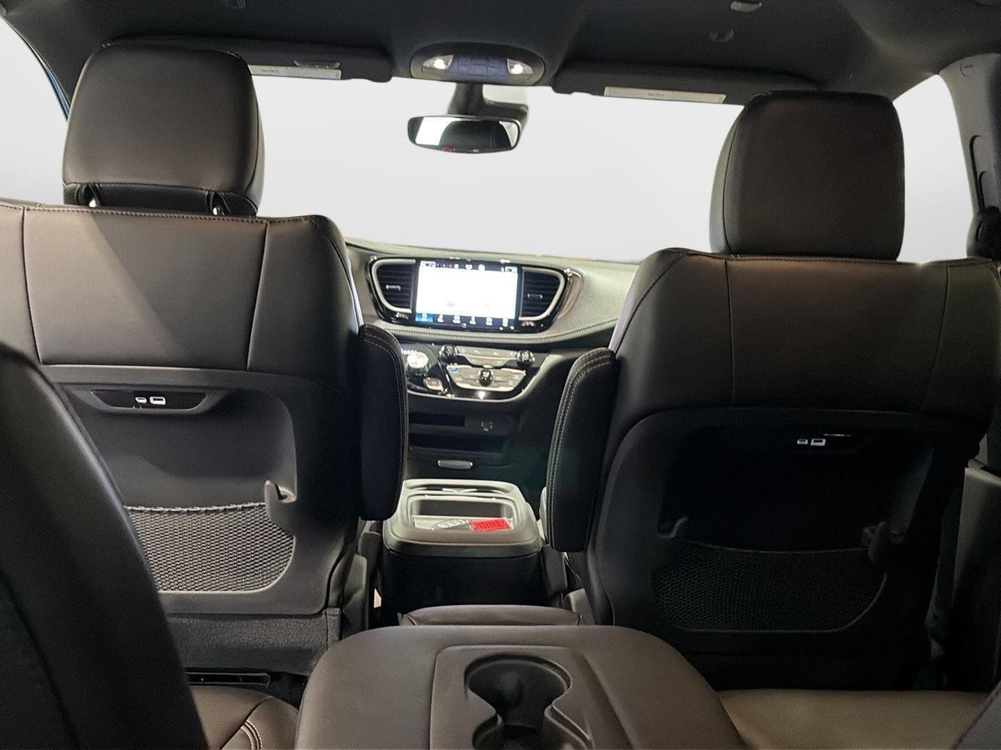 New 2027 Chrysler Pacifica Select FWD image 34