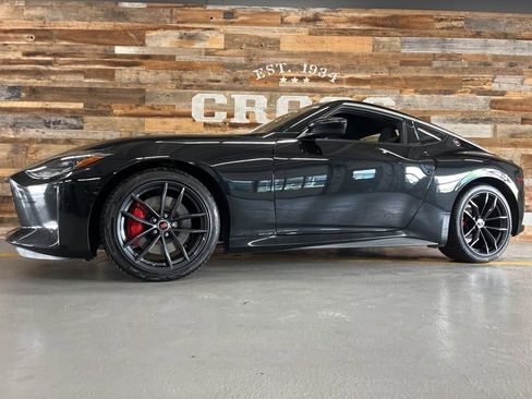 Used 2024 Nissan Z Performance w/ Floor Mat Package RWD image 14