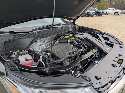 New 2026 Chevrolet Trax RS w/ Sunroof Package image 34