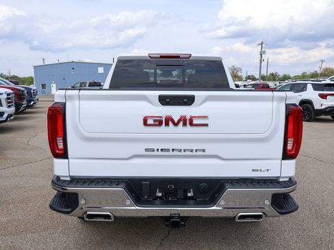 New 2026 GMC Sierra 1500 SLT image 4