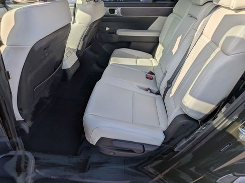 New 2026 Hyundai Santa Fe SEL FWD image 18