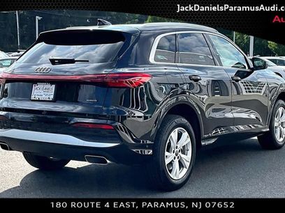 Used 2025 Audi Q5 Premium w/ Convenience Package
