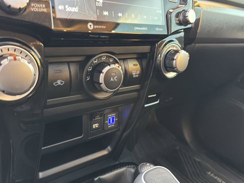 Certified 2023 Toyota 4Runner TRD Off-Road Premium w/ Moonroof Package image 22