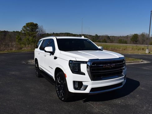 Used 2021 GMC Yukon SLT w/ SLT Premium Package image 1