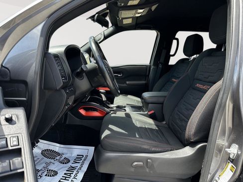 Used 2023 Nissan Frontier PRO-4X w/ Pro Convenience Package AWD/4WD image 7