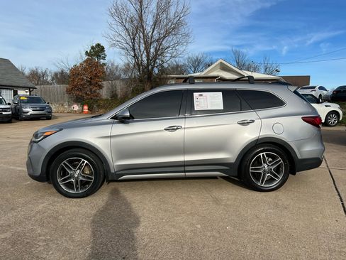 Used 2019 Hyundai Santa Fe XL image 5