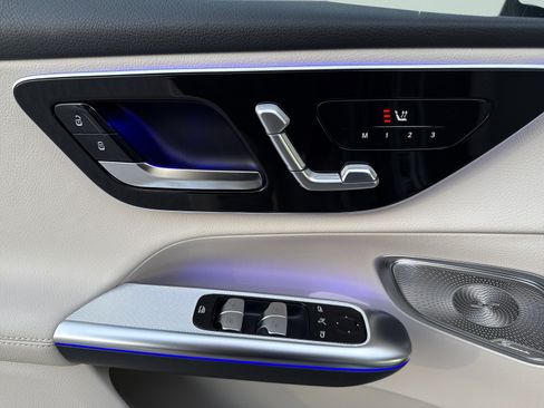 Certified 2026 Mercedes-Benz GLC 300 image 11