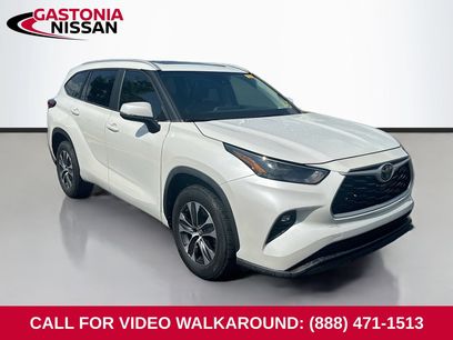Used 2023 Toyota Highlander XLE