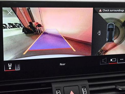 Certified 2024 Audi Q5 e Premium Plus image 14