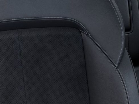 New 2026 Jeep Grand Cherokee Altitude image 20