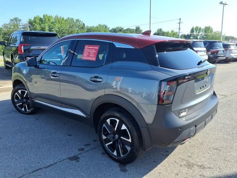 Used 2025 Nissan Kicks SR AWD/4WD image 16