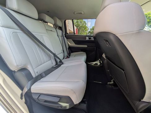 Used 2025 Hyundai Santa Fe SEL AWD/4WD image 29