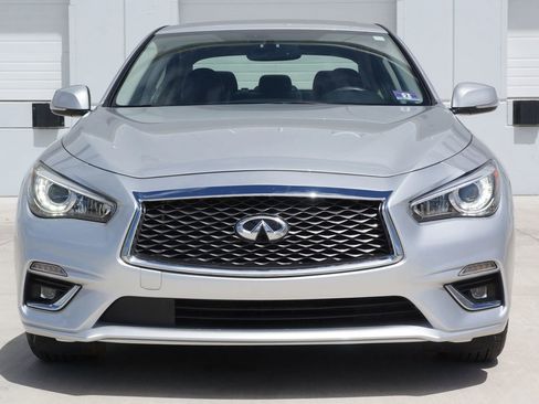 Used 2019 INFINITI Q50 Luxe w/ Essential Package (3.0T Luxe) image 4