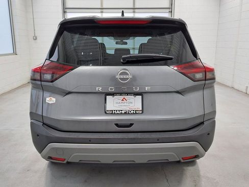Used 2023 Nissan Rogue S image 6