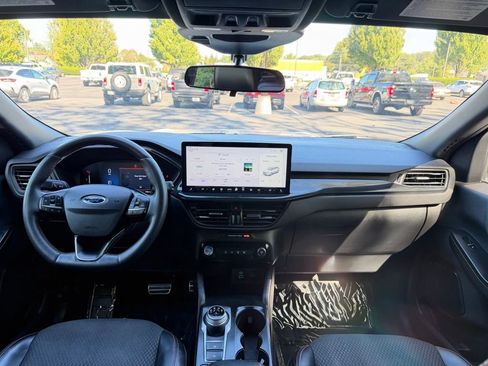 Used 2023 Ford Escape ST-Line w/ Tech Pack #1 AWD/4WD image 15