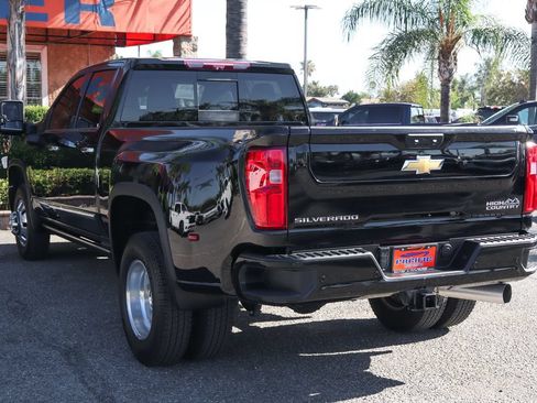 Used 2024 Chevrolet Silverado 3500 High Country w/ High Country Premium Package AWD/4WD image 6