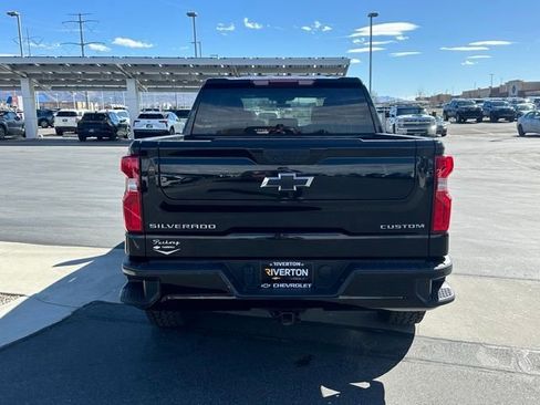 Certified 2022 Chevrolet Silverado 1500 Custom w/ Safety Confidence Package image 21