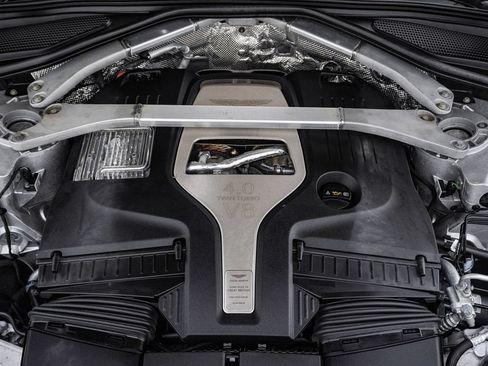 Used 2023 Aston Martin DBX AWD/4WD image 32