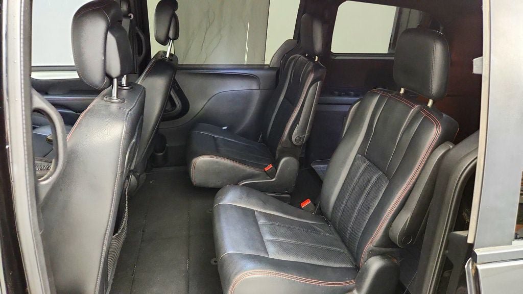 Used 2018 Dodge Grand Caravan GT FWD image 20