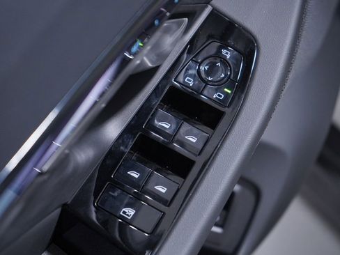 New 2026 BMW 530i image 13