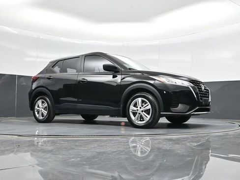 Used 2023 Nissan Kicks S FWD image 38
